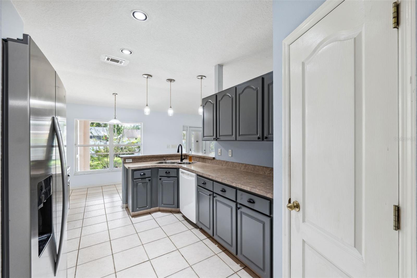 2329 TOWERING OAKS CIR, SEFFNER, FL, 33584