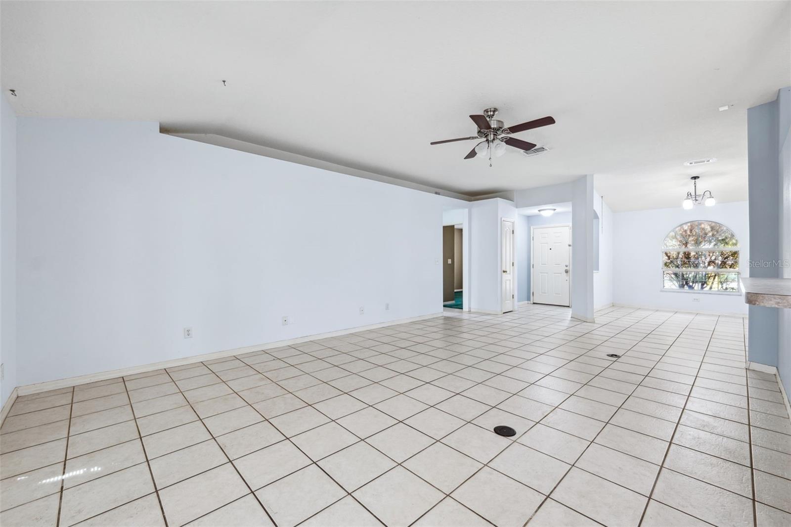 2329 TOWERING OAKS CIR, SEFFNER, FL, 33584