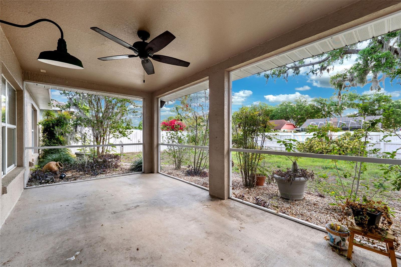 2329 TOWERING OAKS CIR, SEFFNER, FL, 33584