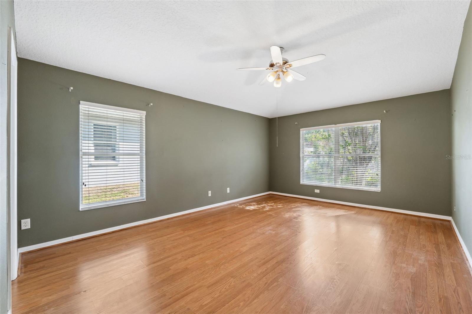 2329 TOWERING OAKS CIR, SEFFNER, FL, 33584