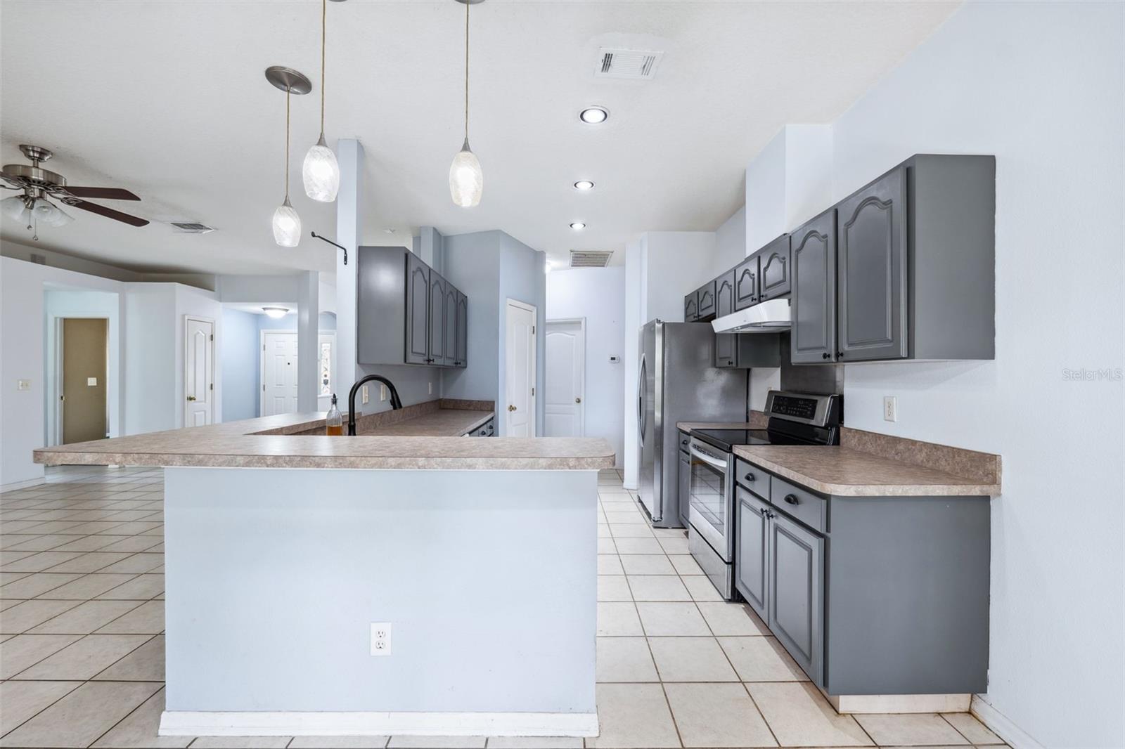2329 TOWERING OAKS CIR, SEFFNER, FL, 33584
