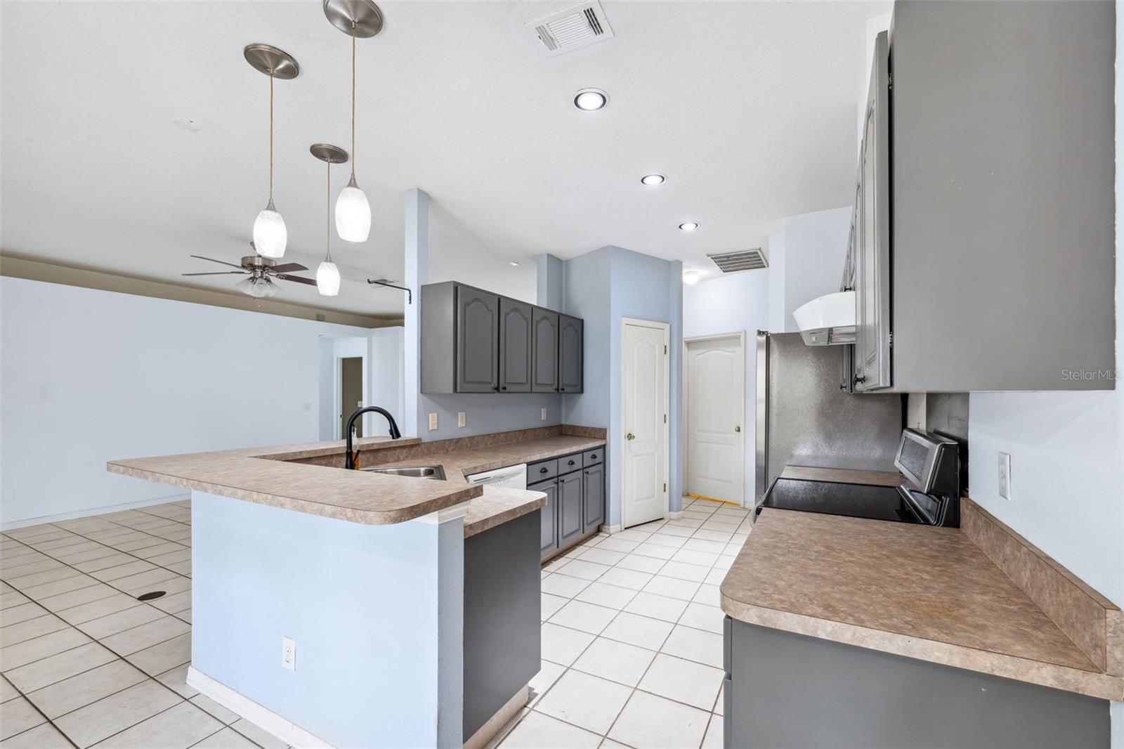 2329 TOWERING OAKS CIR, SEFFNER, FL, 33584