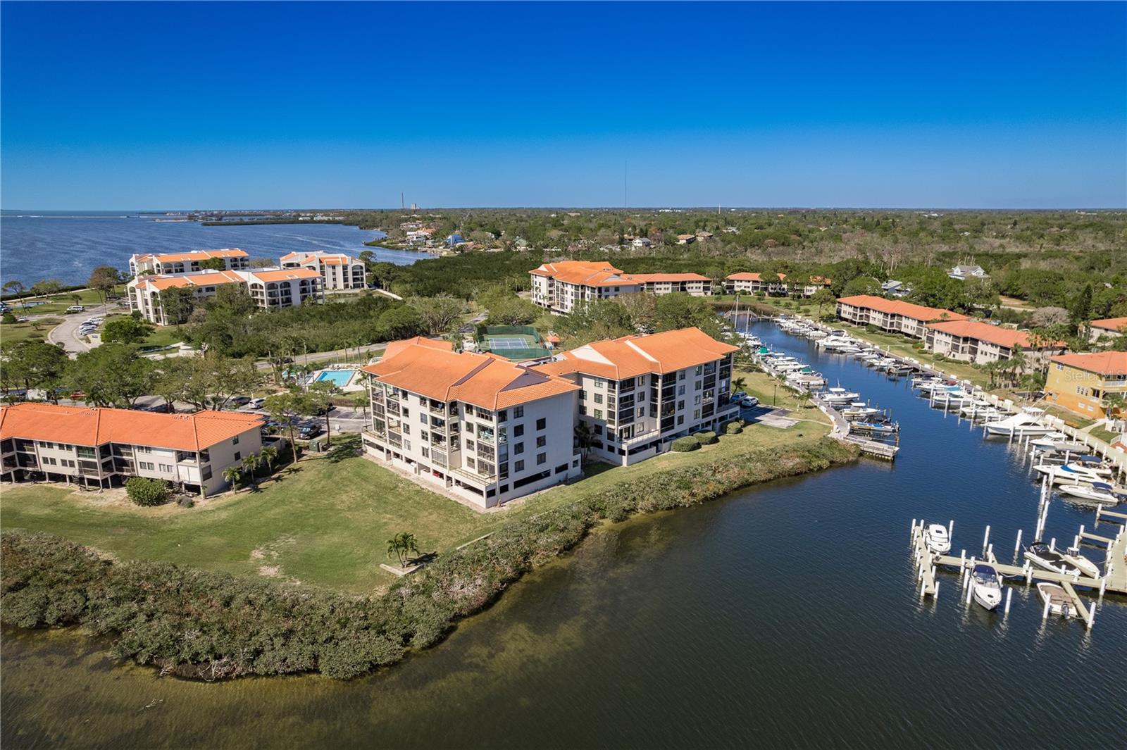 1810 MARINER DR #207, TARPON SPRINGS, FL, 34689