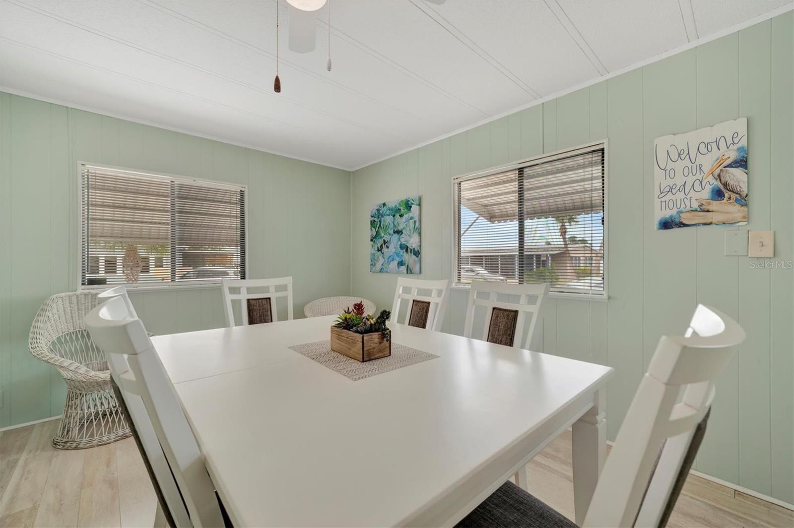 110 E SAINT LUCIA LOOP, APOLLO BEACH, FL, 33572