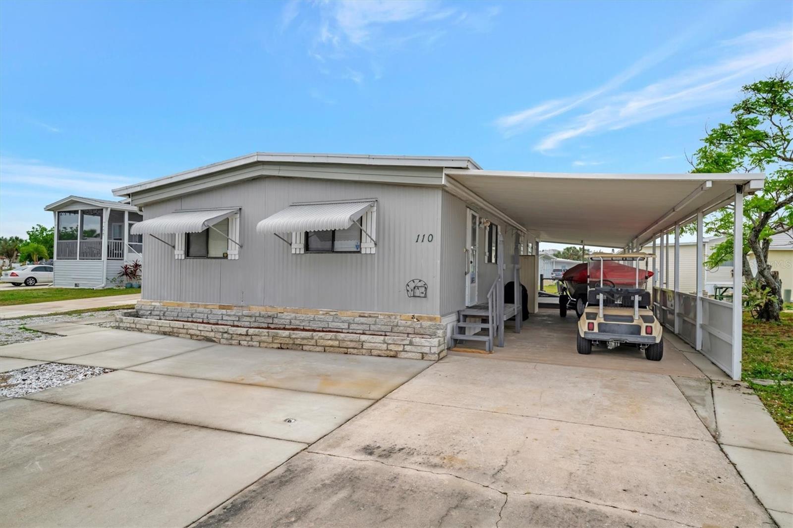 110 E SAINT LUCIA LOOP, APOLLO BEACH, FL, 33572