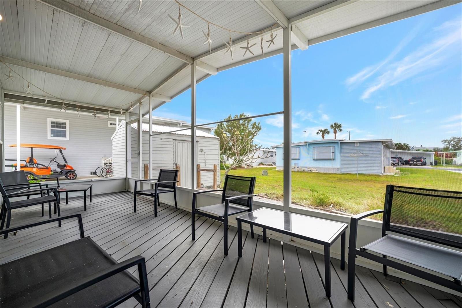 110 E SAINT LUCIA LOOP, APOLLO BEACH, FL, 33572
