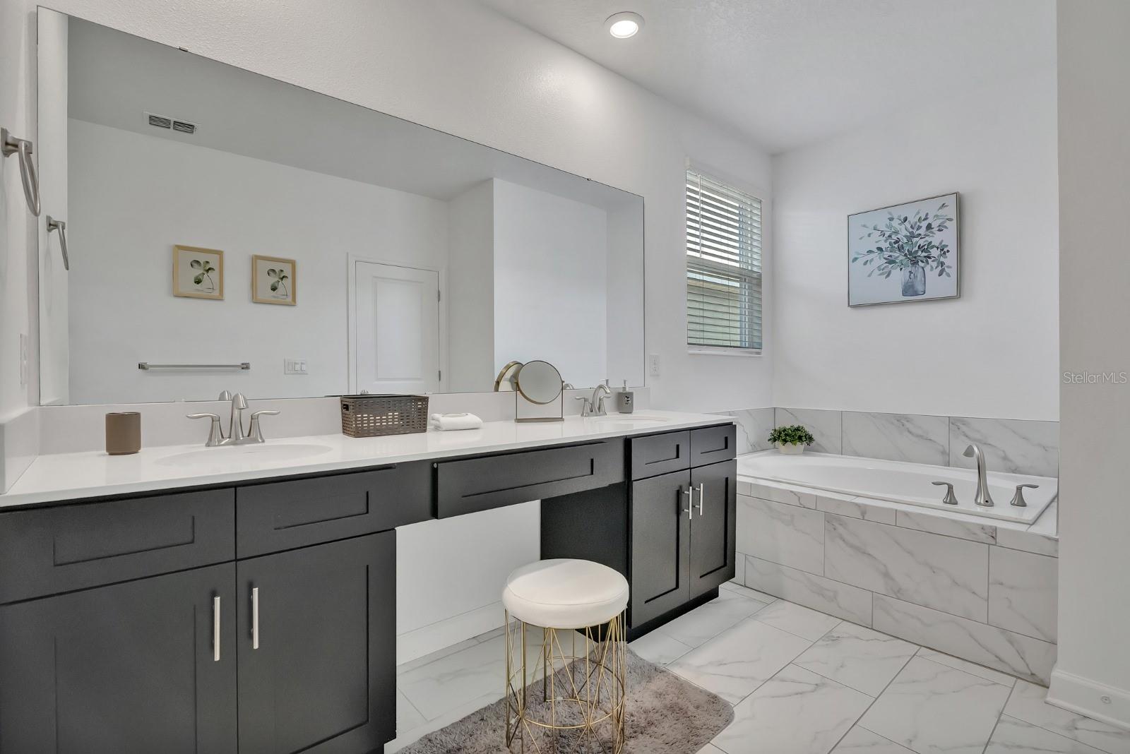 1025 LEADER ST, DAVENPORT, FL, 33896