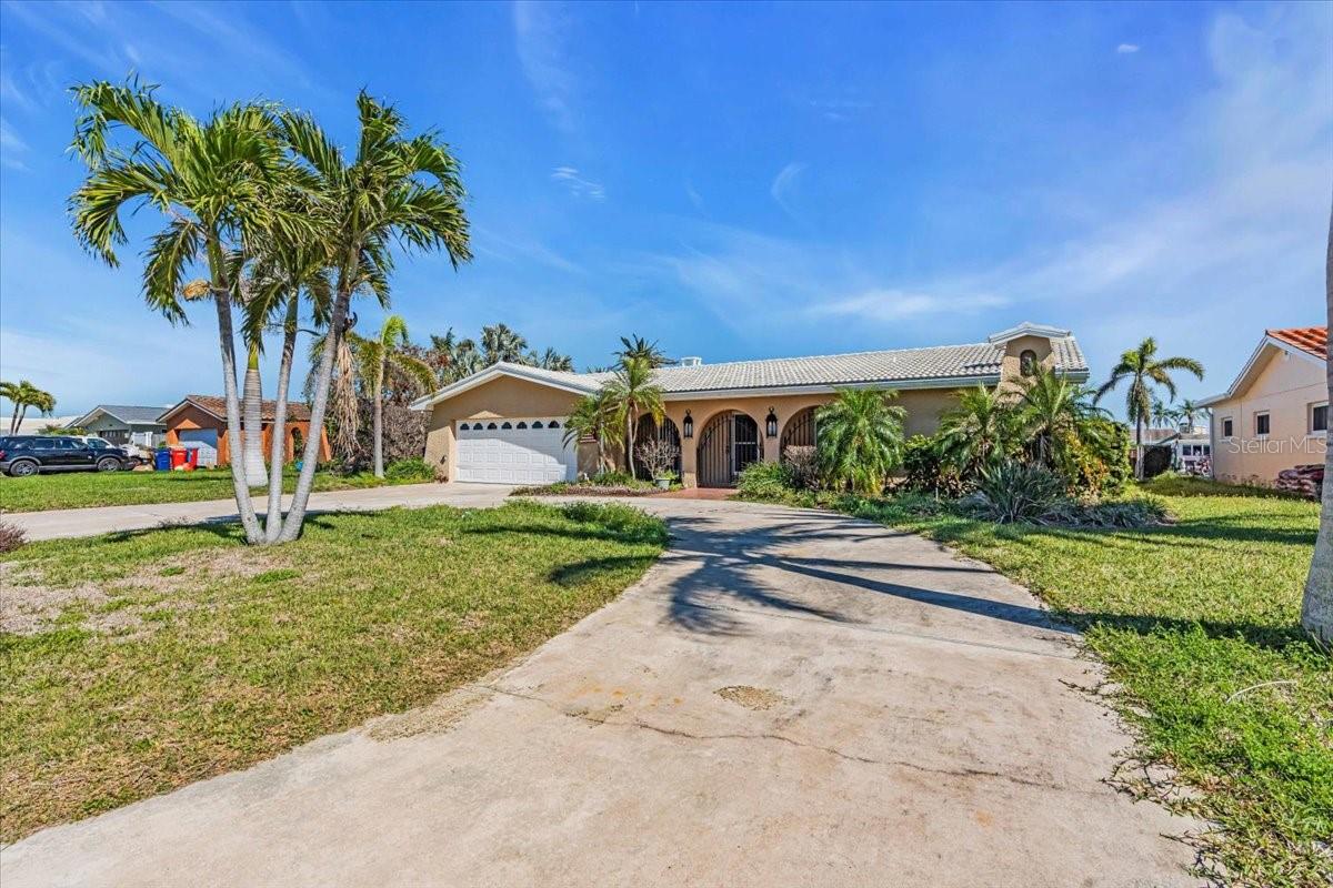 11674 GROVE ST, SEMINOLE, FL, 33772