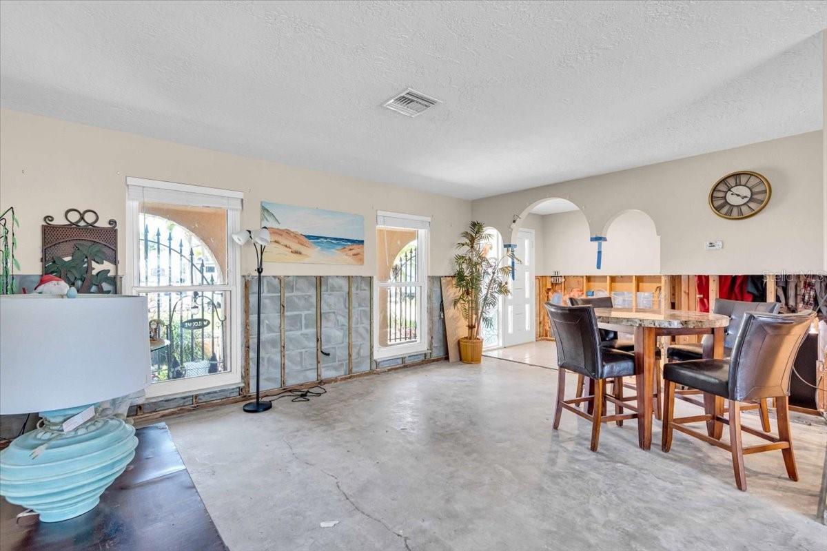 11674 GROVE ST, SEMINOLE, FL, 33772