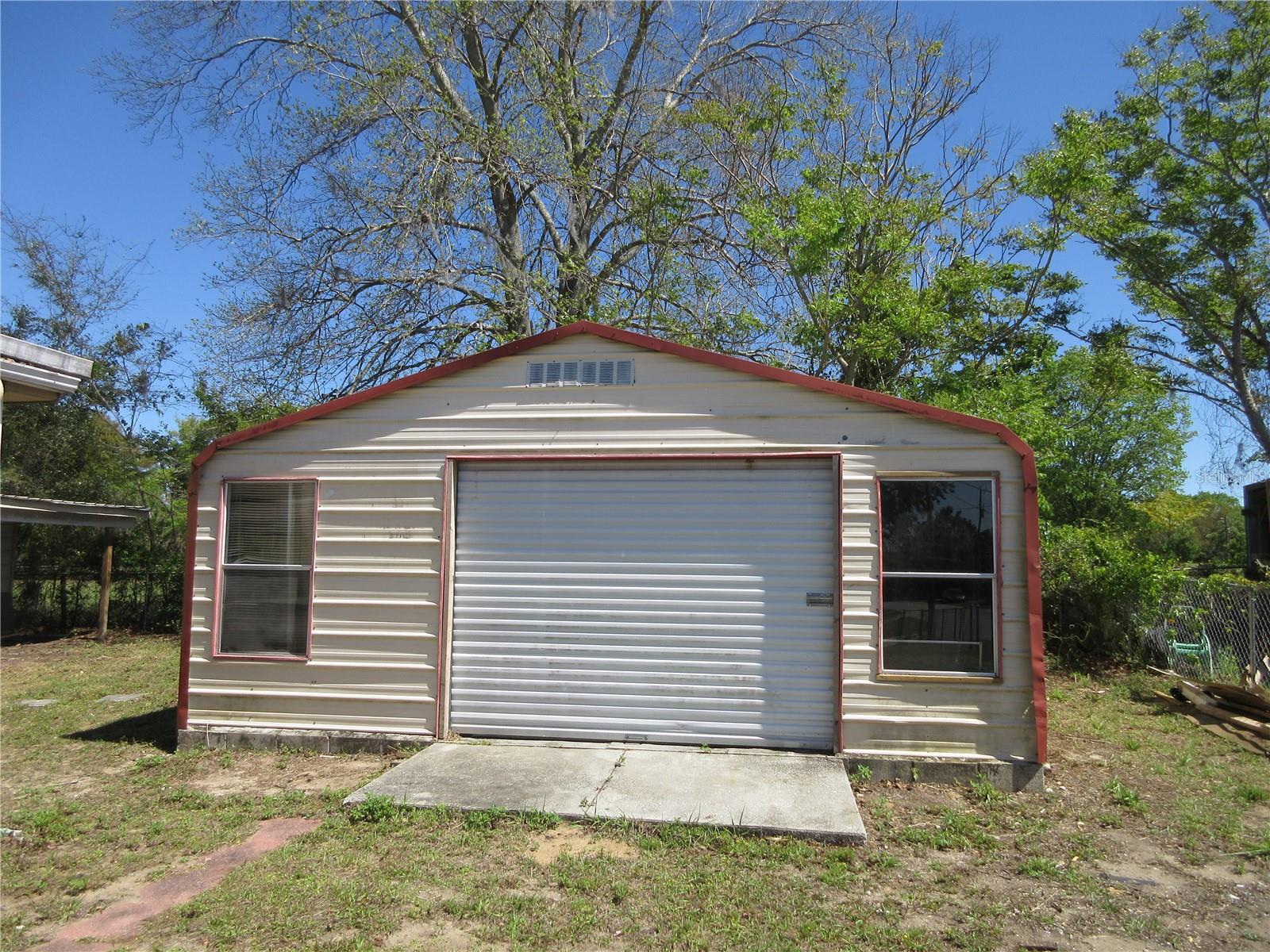 3745 SE 174TH CT, OCKLAWAHA, FL, 32179