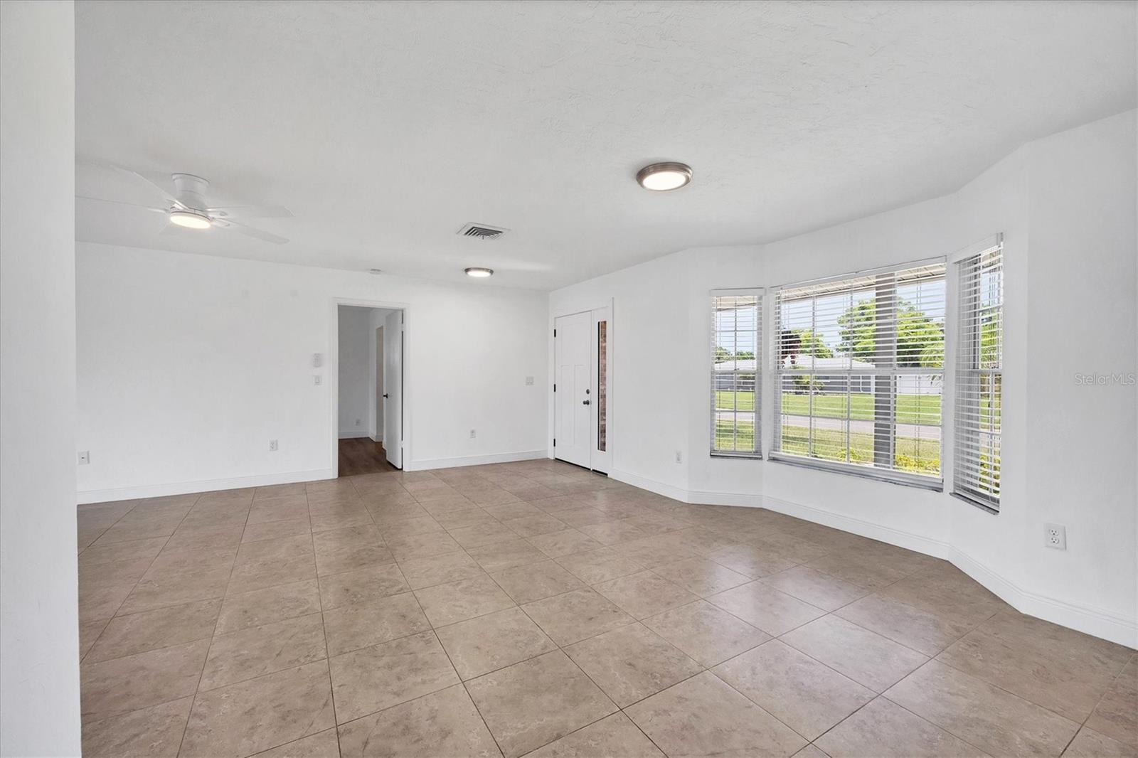 6637 BOWLINE DR, SARASOTA, FL, 34231