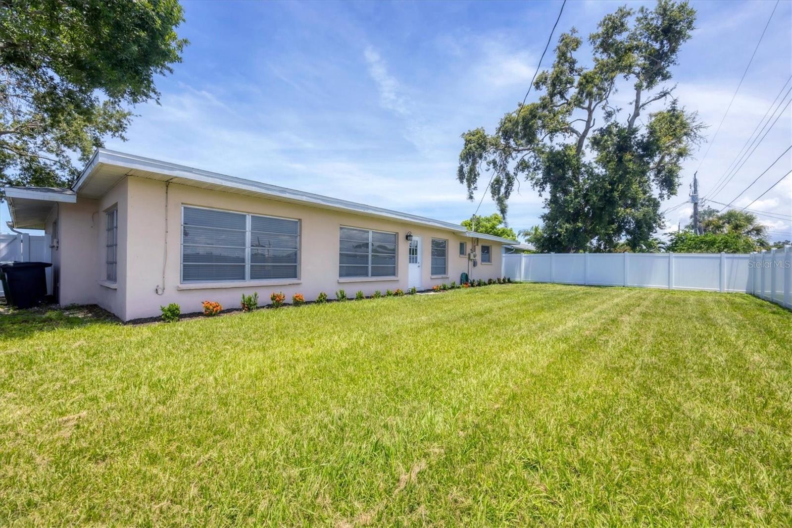 6637 BOWLINE DR, SARASOTA, FL, 34231