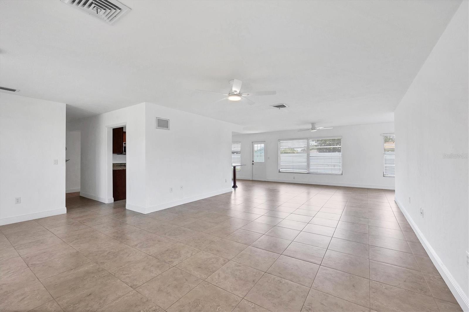 6637 BOWLINE DR, SARASOTA, FL, 34231