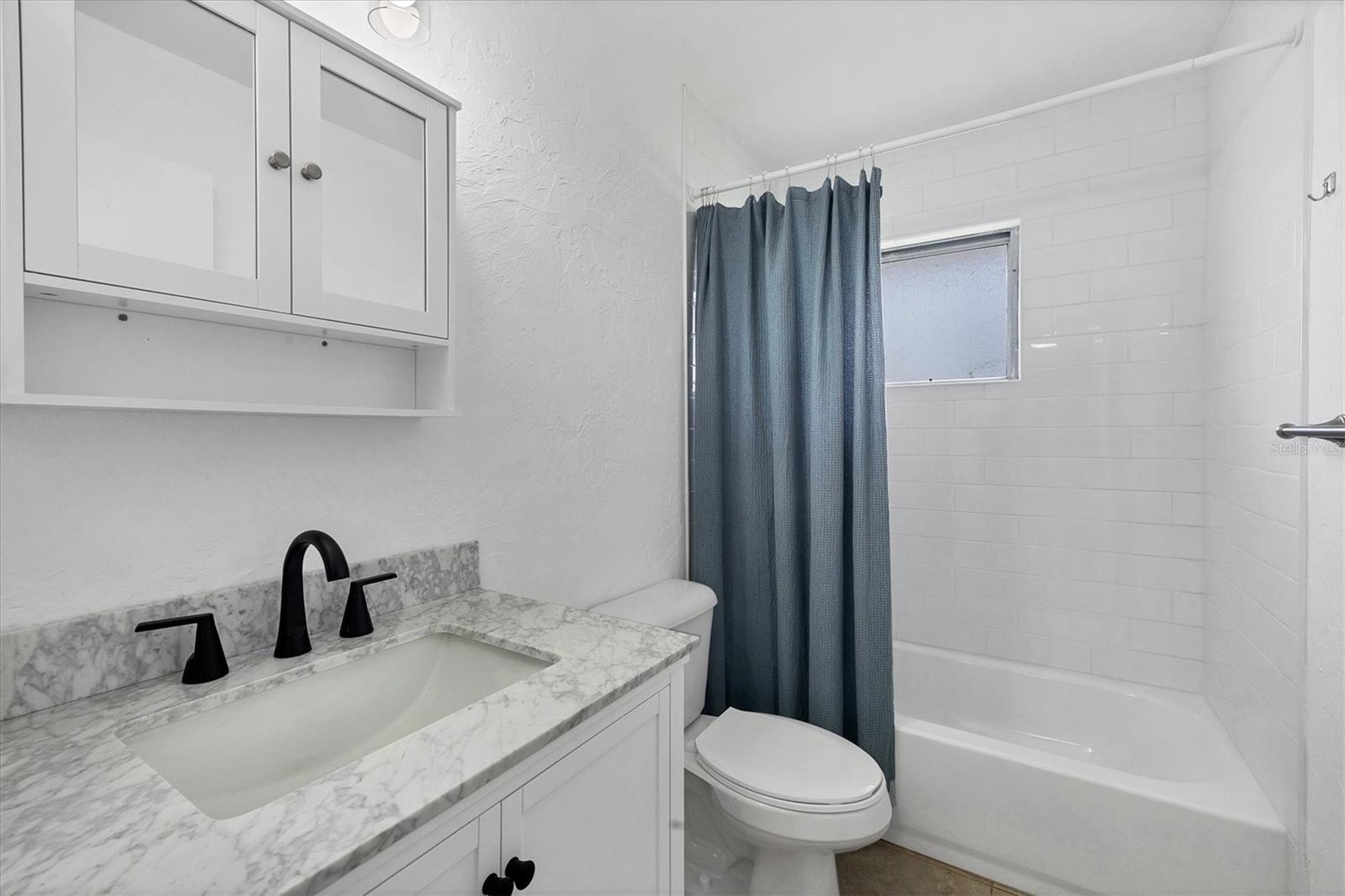 6637 BOWLINE DR, SARASOTA, FL, 34231