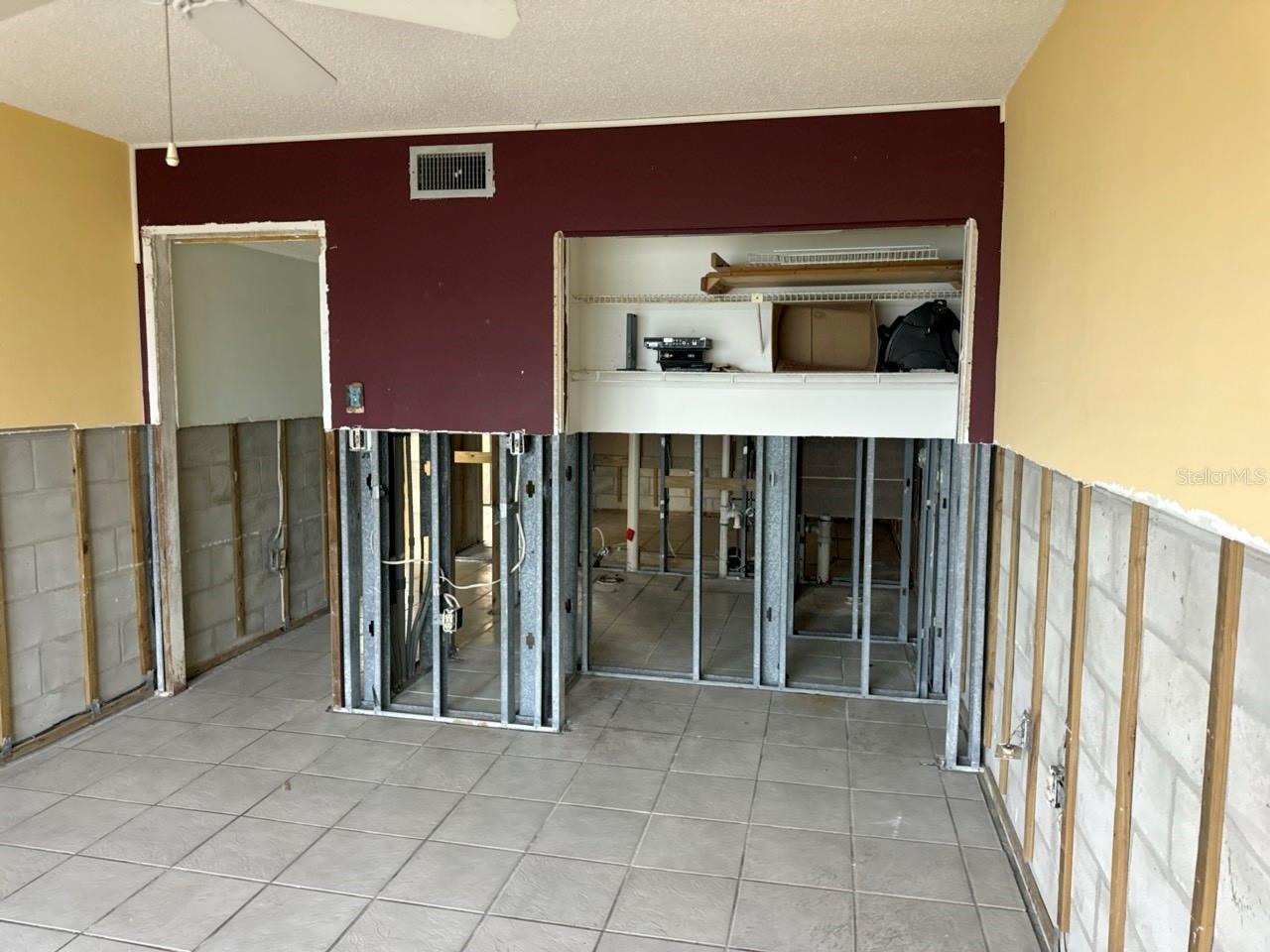 7500 SUNSHINE SKYWAY LN S #T6, ST PETERSBURG, FL, 33711