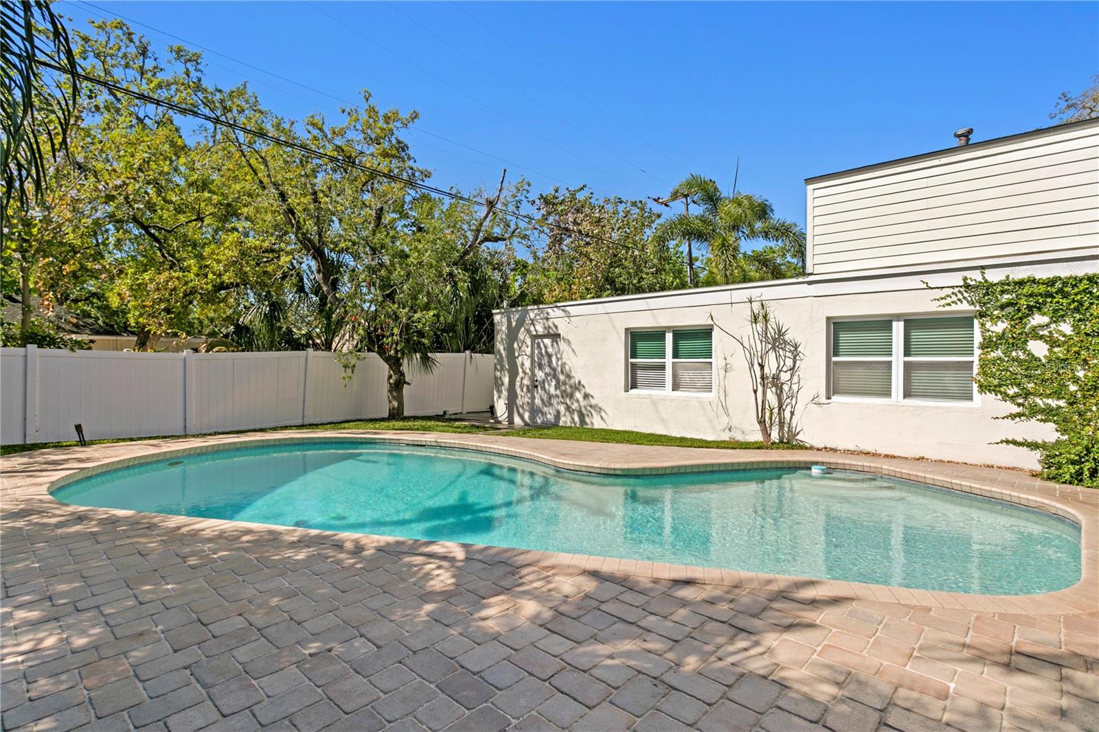 4506 W BEACHWAY DR, TAMPA, FL, 33609