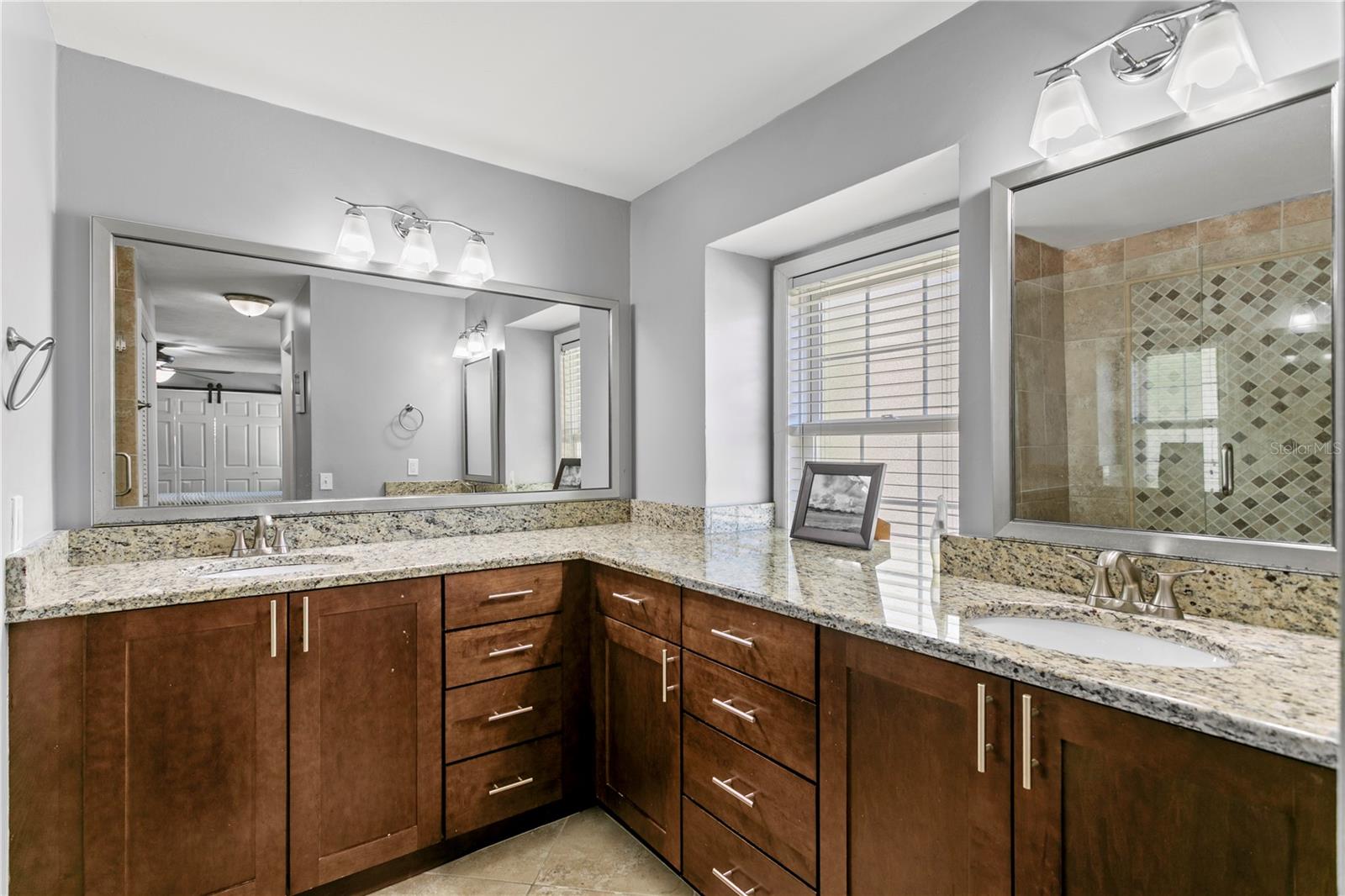 4506 W BEACHWAY DR, TAMPA, FL, 33609