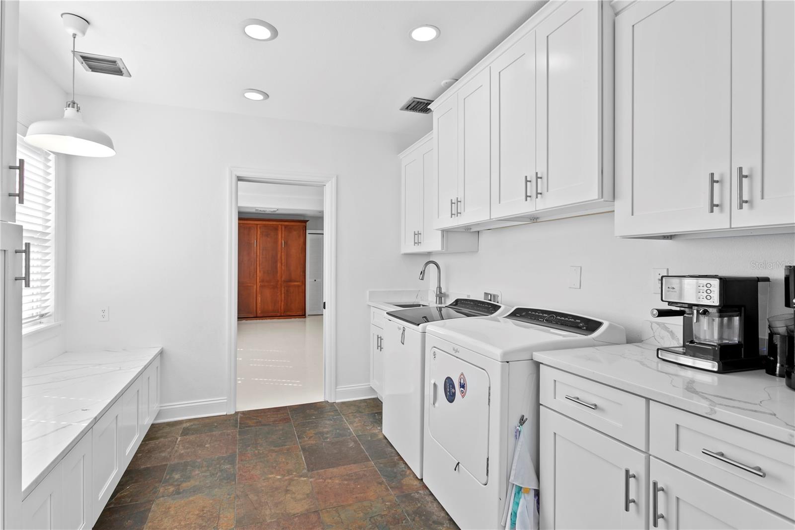 4506 W BEACHWAY DR, TAMPA, FL, 33609