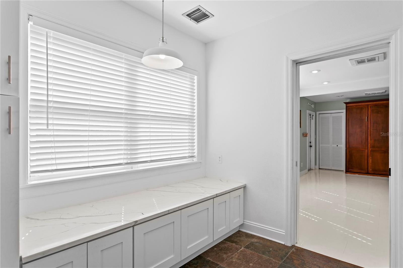 4506 W BEACHWAY DR, TAMPA, FL, 33609