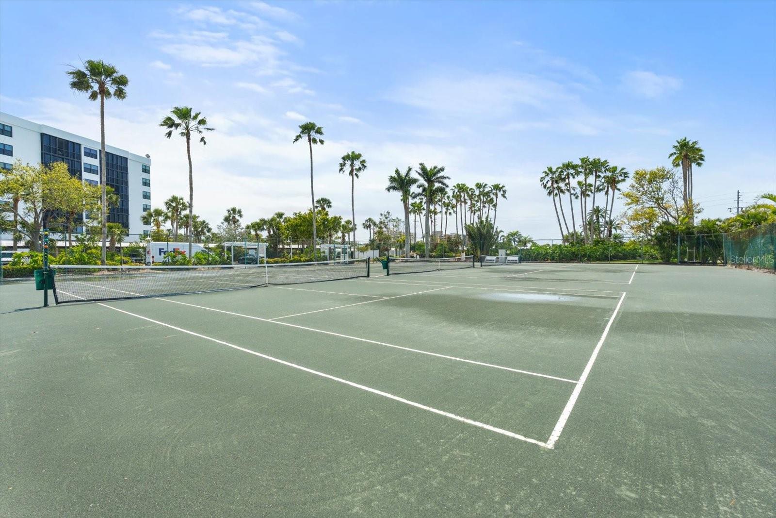 1260 DOLPHIN BAY WAY #404, SARASOTA, FL, 34242
