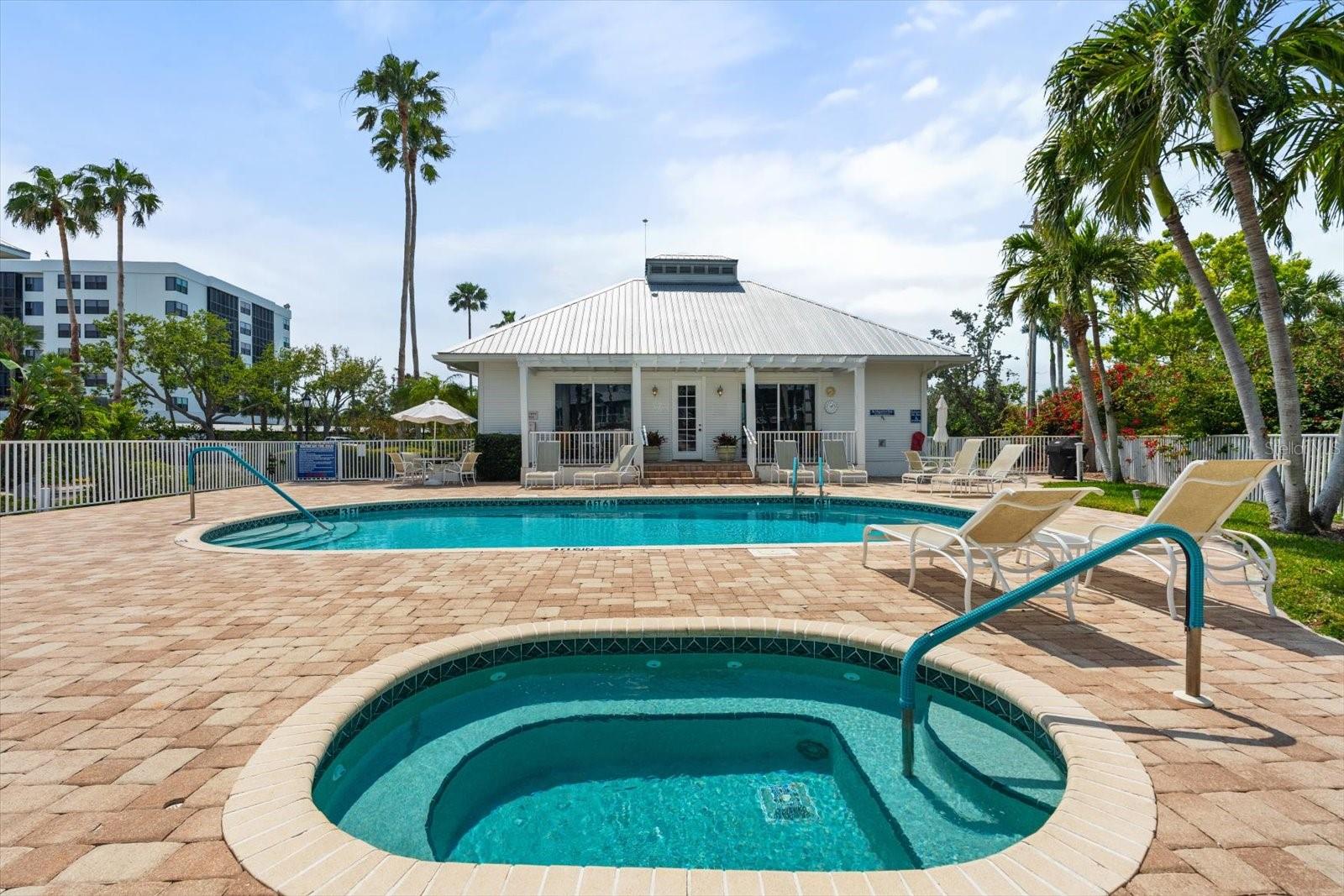 1260 DOLPHIN BAY WAY #404, SARASOTA, FL, 34242