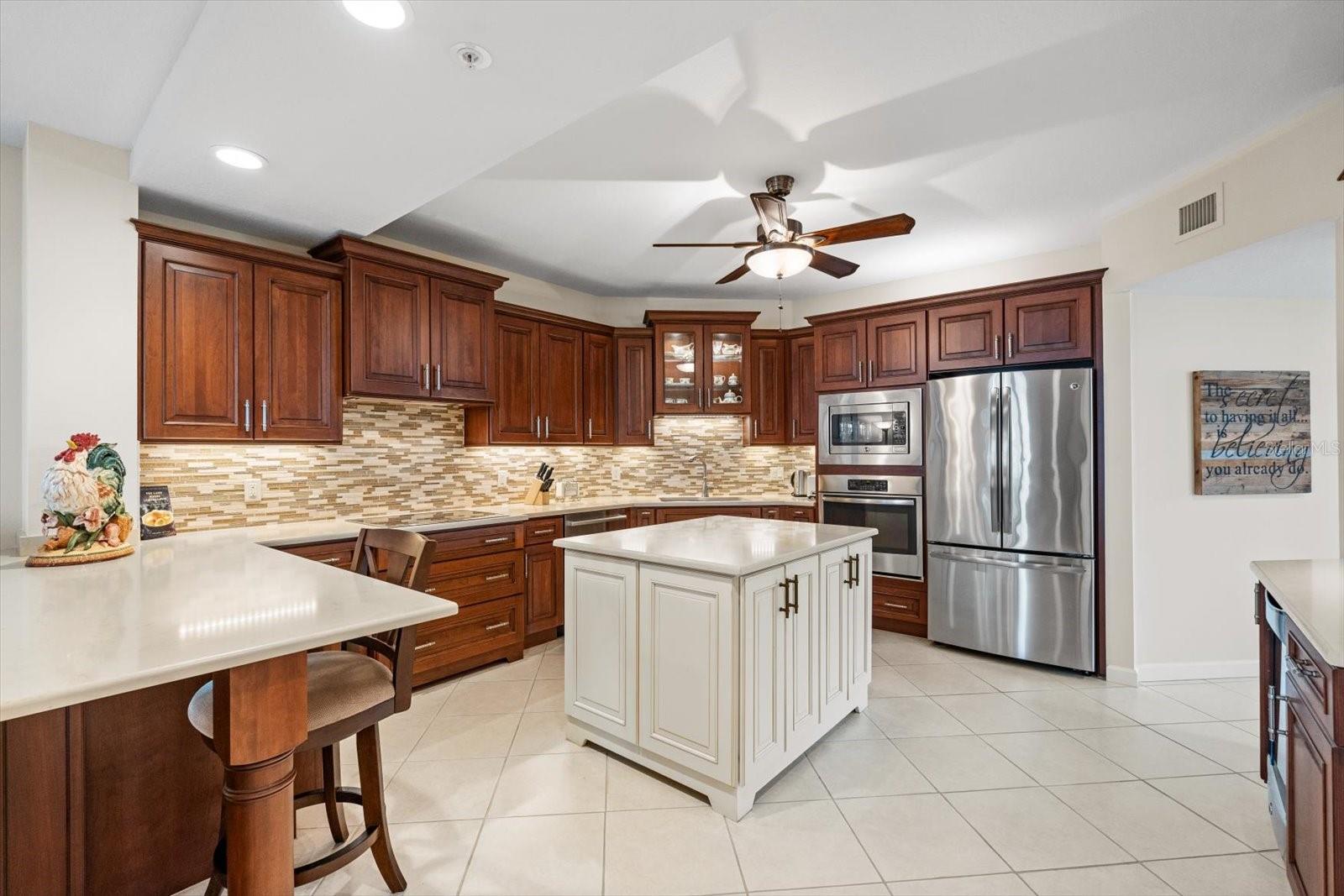 1260 DOLPHIN BAY WAY #404, SARASOTA, FL, 34242