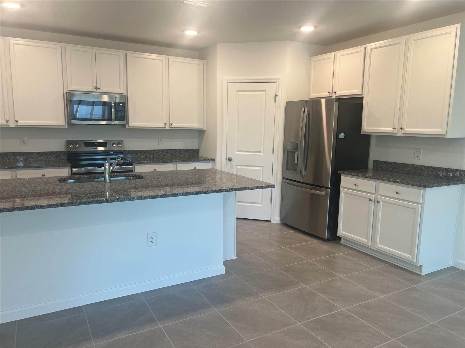 2407 SW 165TH ST, OCALA, FL, 34473