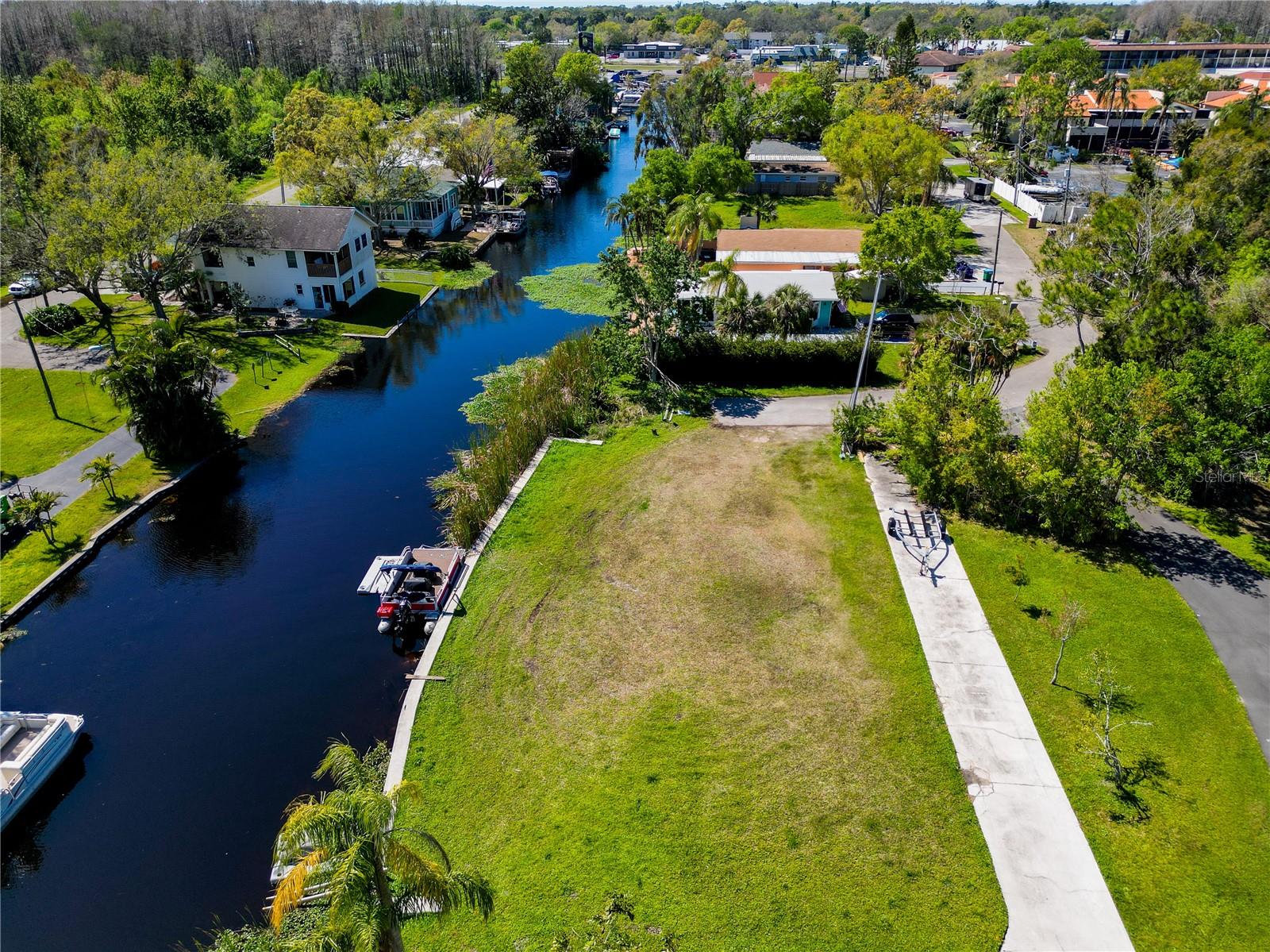 4233 LAKE AVE, PALM HARBOR, FL, 34684