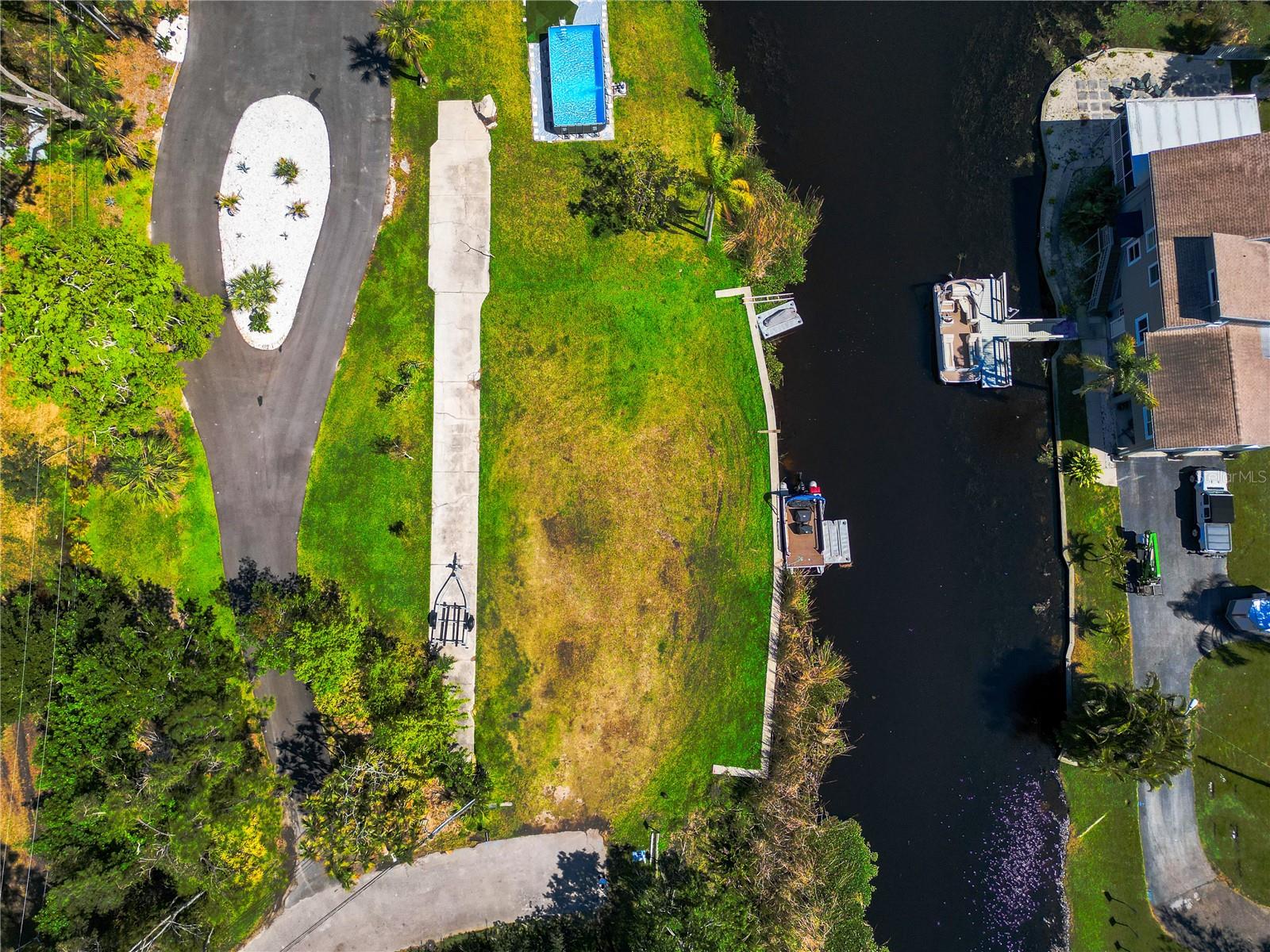 4233 LAKE AVE, PALM HARBOR, FL, 34684