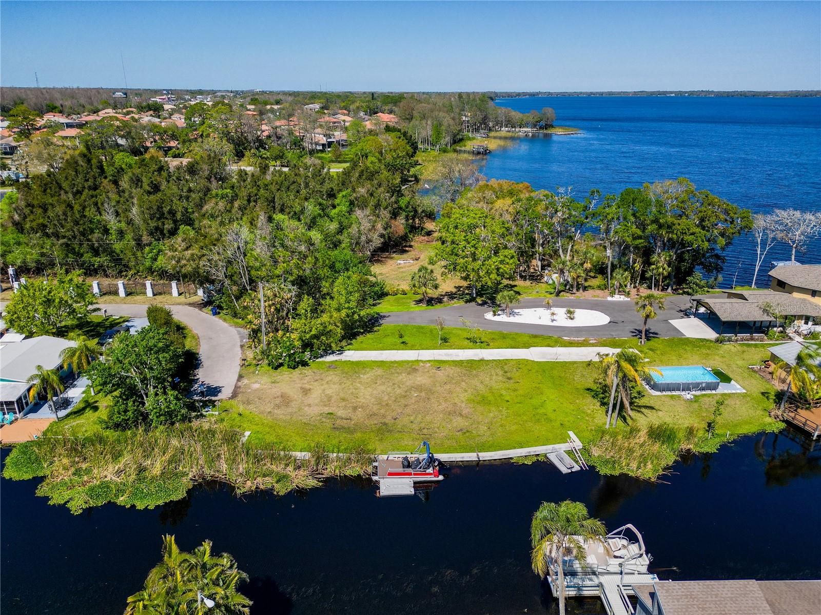 4233 LAKE AVE, PALM HARBOR, FL, 34684