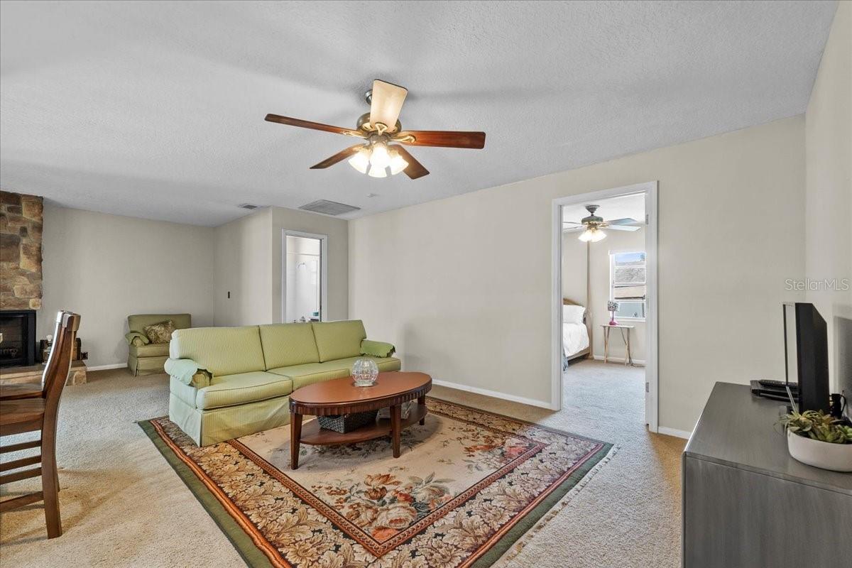 2010 OVERLOOK DR, WINTER HAVEN, FL, 33884
