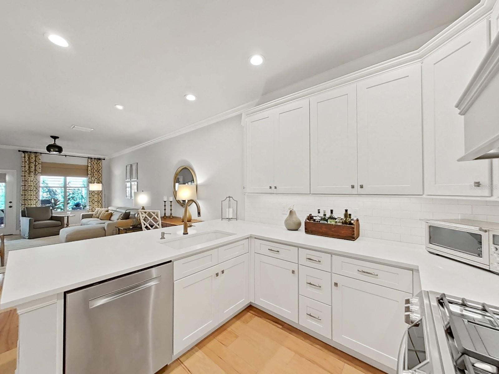 14537 COTSWOLDS DR, TAMPA, FL, 33626