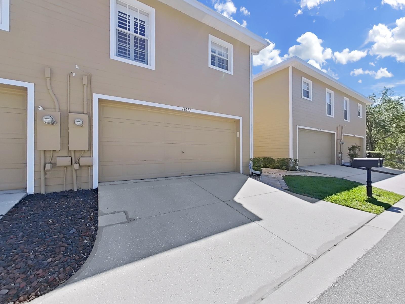 14537 COTSWOLDS DR, TAMPA, FL, 33626