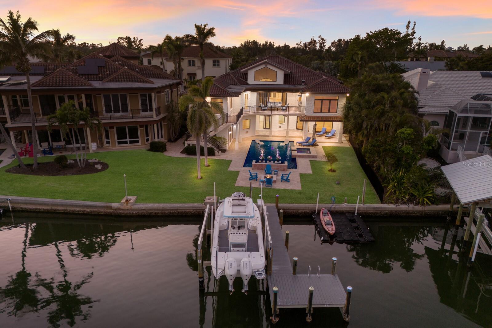 875 SIESTA KEY CIR, SARASOTA, FL, 34242