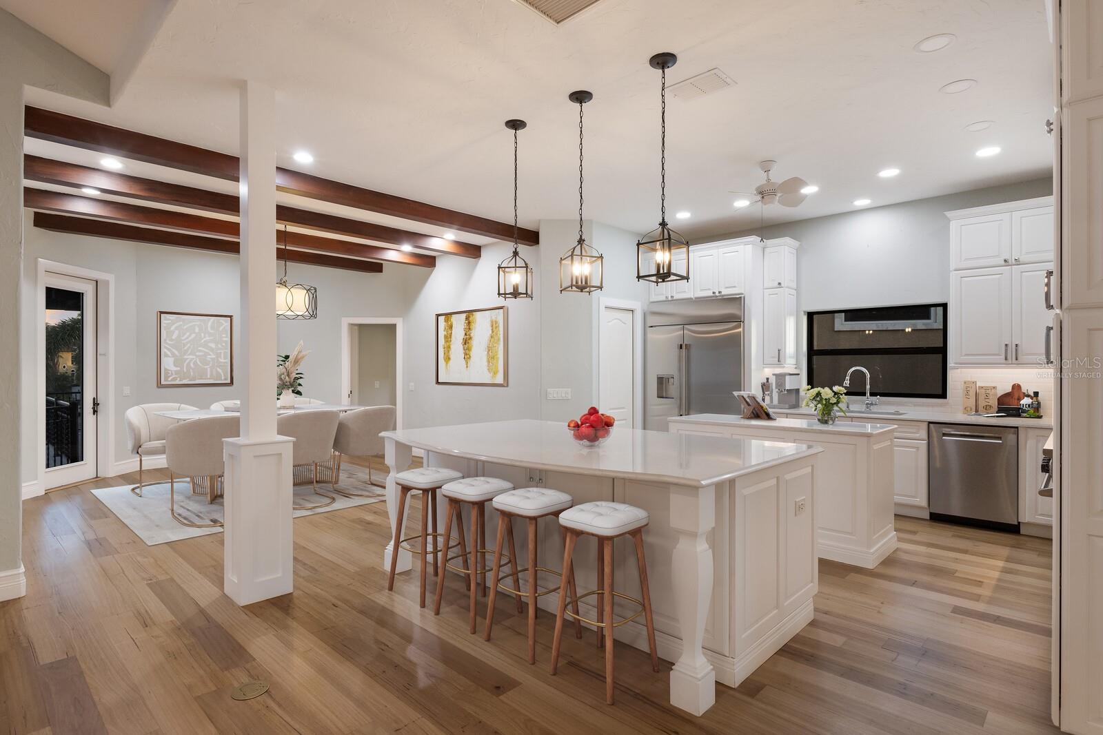875 SIESTA KEY CIR, SARASOTA, FL, 34242