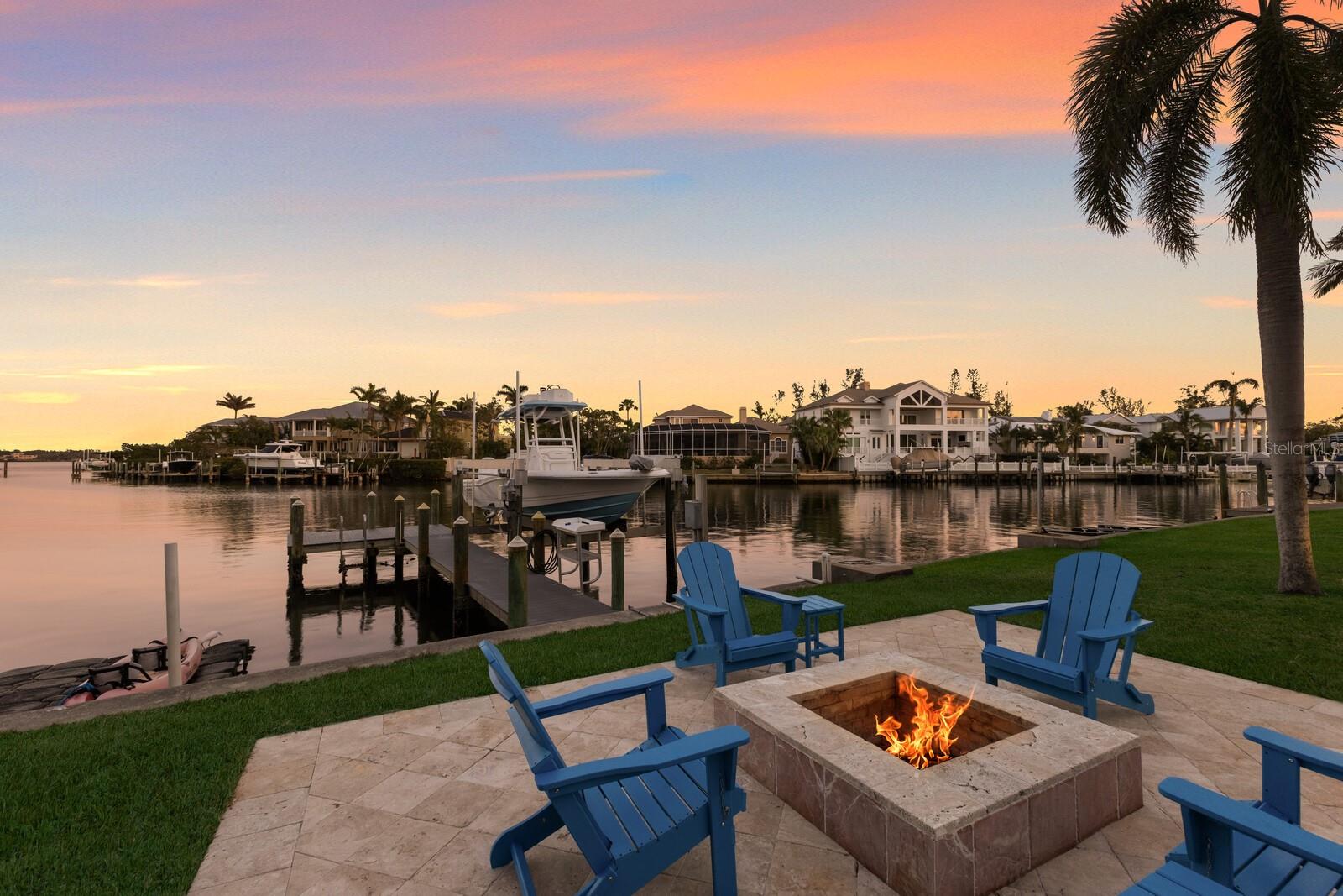 875 SIESTA KEY CIR, SARASOTA, FL, 34242