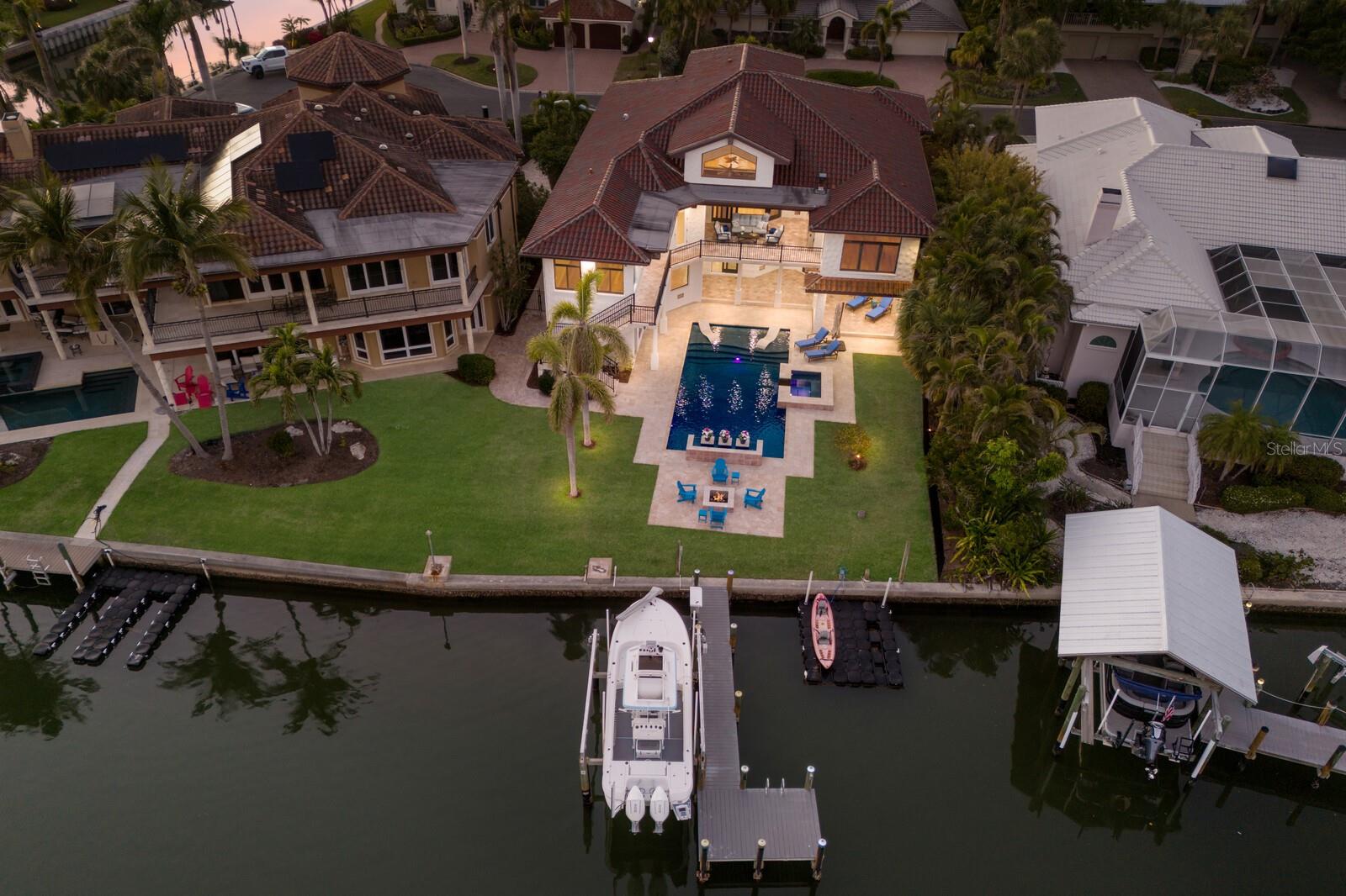 875 SIESTA KEY CIR, SARASOTA, FL, 34242
