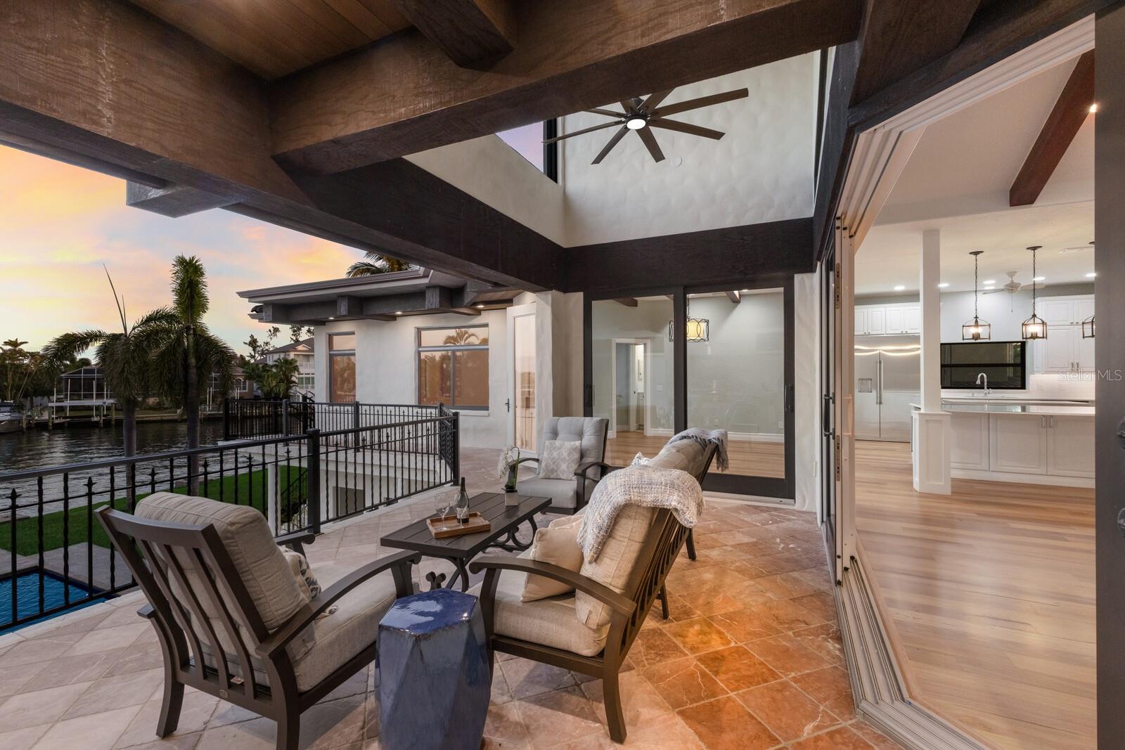 875 SIESTA KEY CIR, SARASOTA, FL, 34242