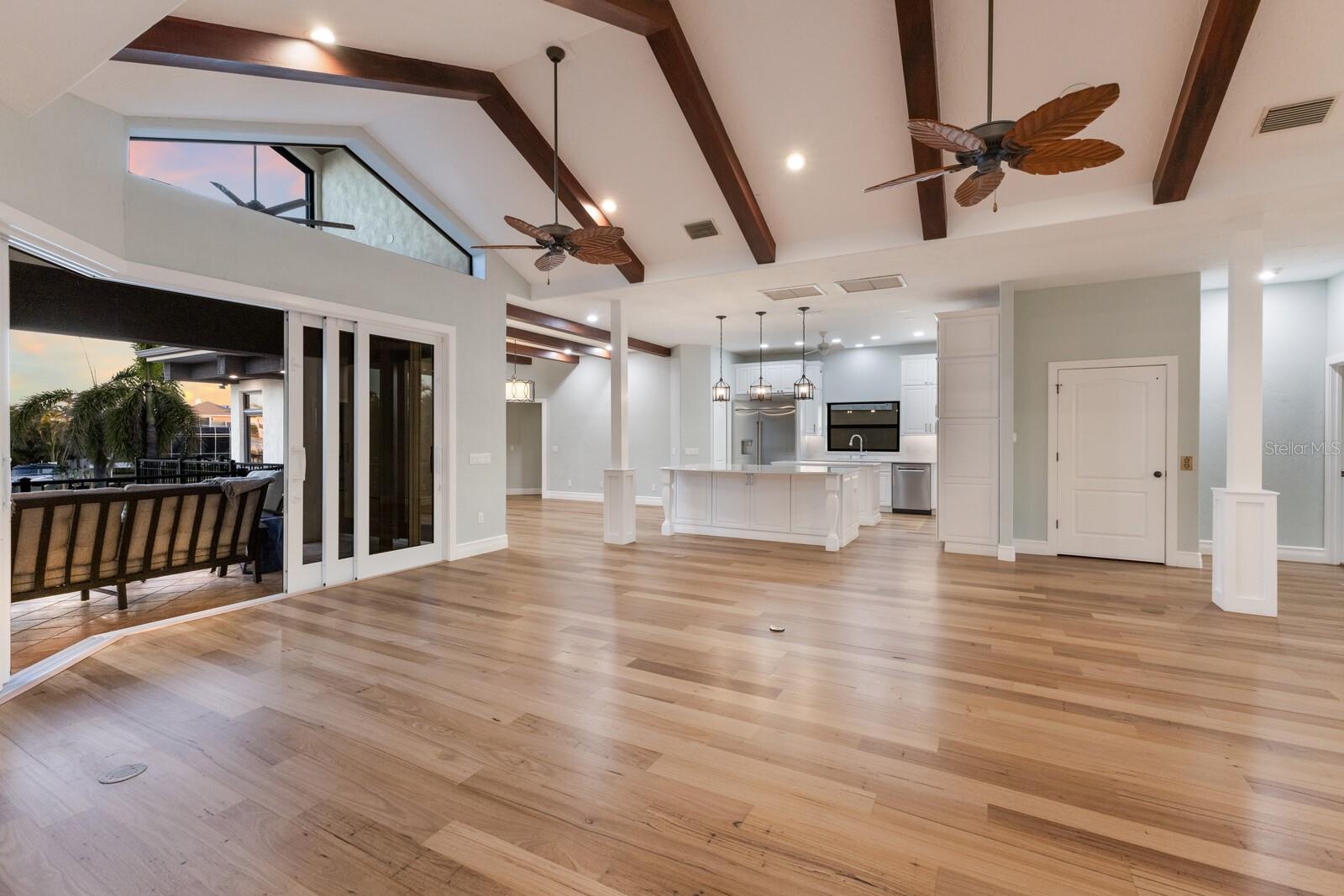 875 SIESTA KEY CIR, SARASOTA, FL, 34242