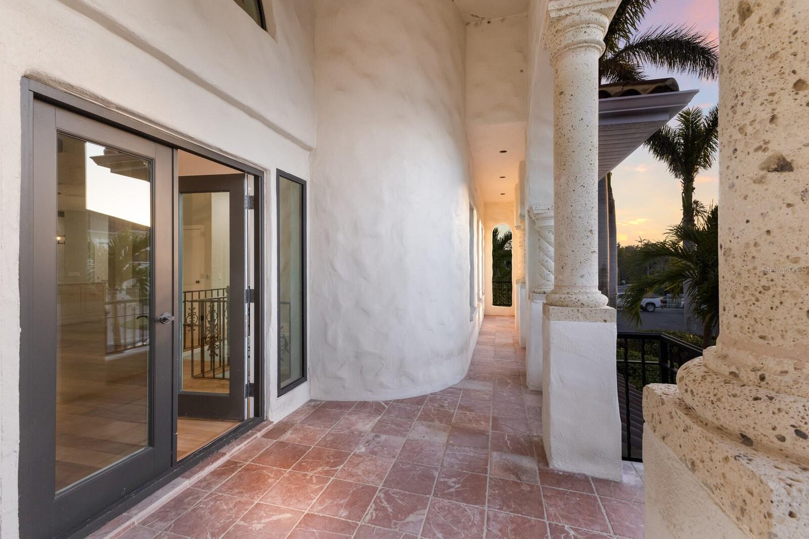 875 SIESTA KEY CIR, SARASOTA, FL, 34242