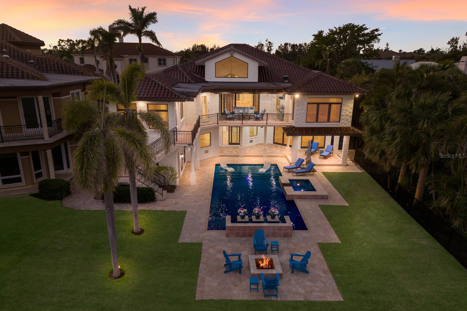 875 SIESTA KEY CIR, SARASOTA, FL, 34242