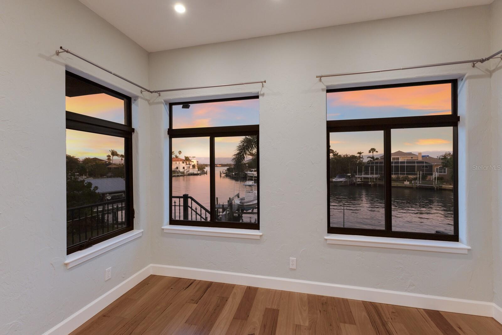 875 SIESTA KEY CIR, SARASOTA, FL, 34242