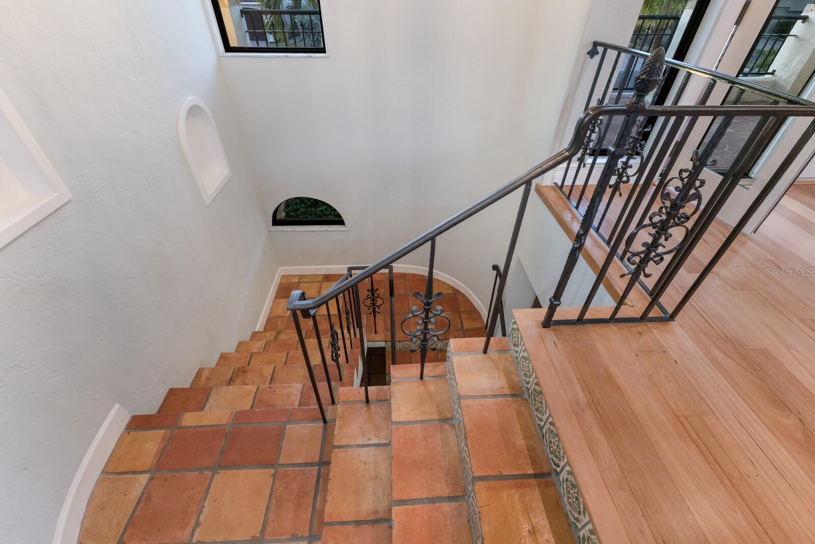 875 SIESTA KEY CIR, SARASOTA, FL, 34242