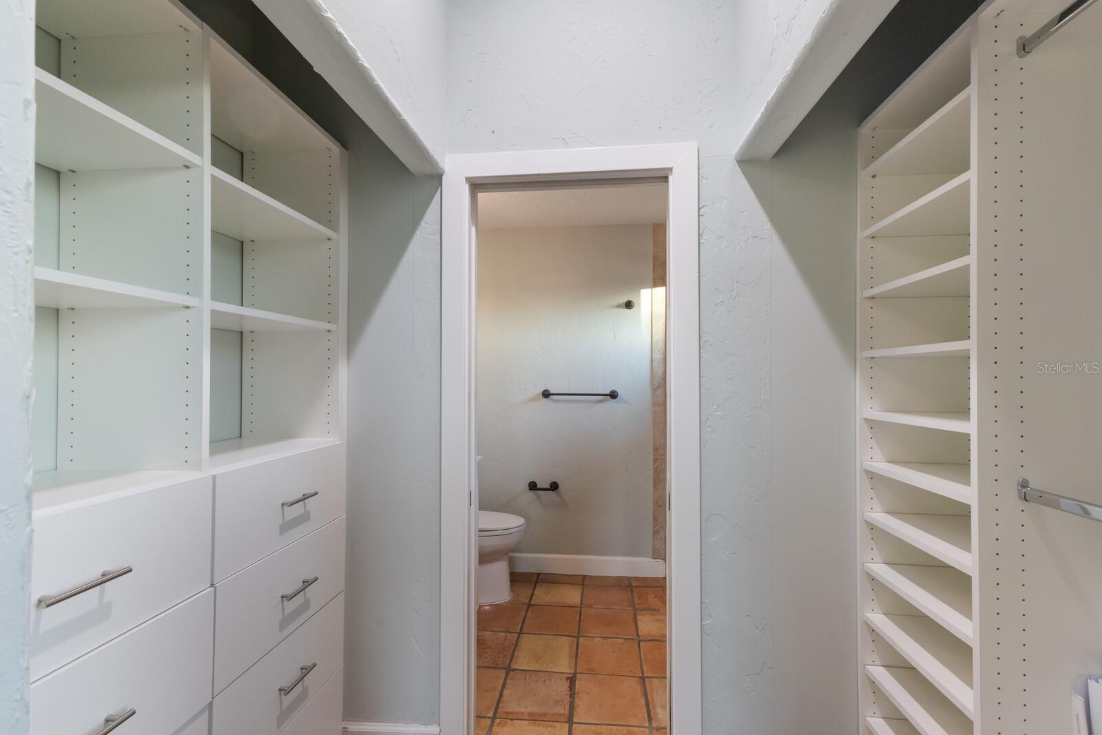 875 SIESTA KEY CIR, SARASOTA, FL, 34242
