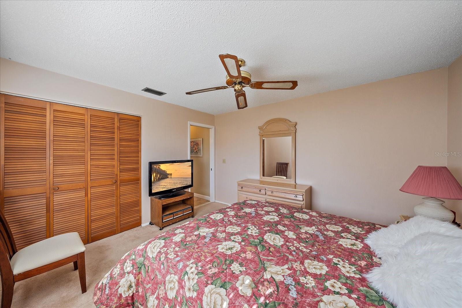 1003 N GONDOLA DR, VENICE, FL, 34293