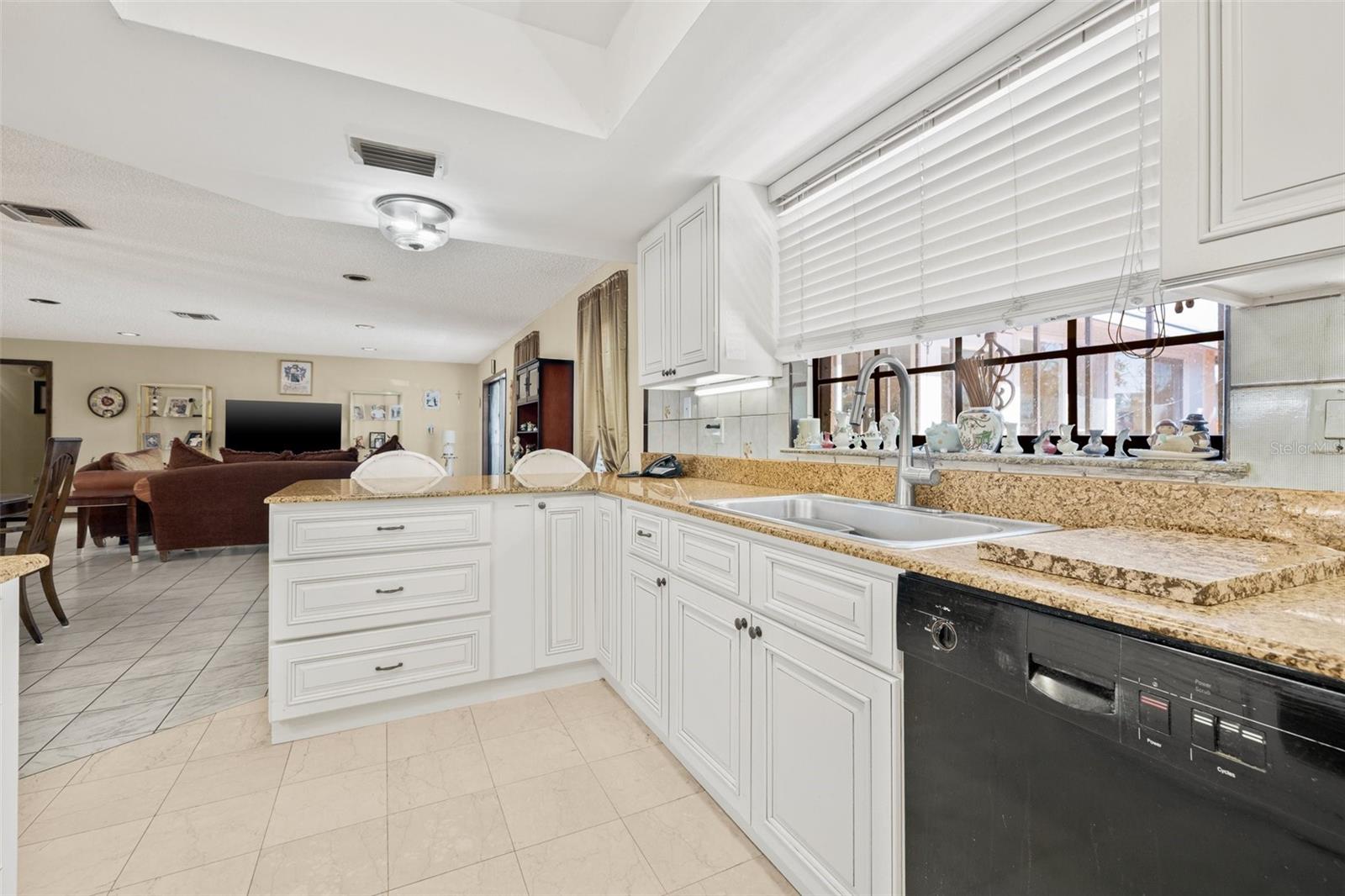 4701 KELLY RD, TAMPA, FL, 33615