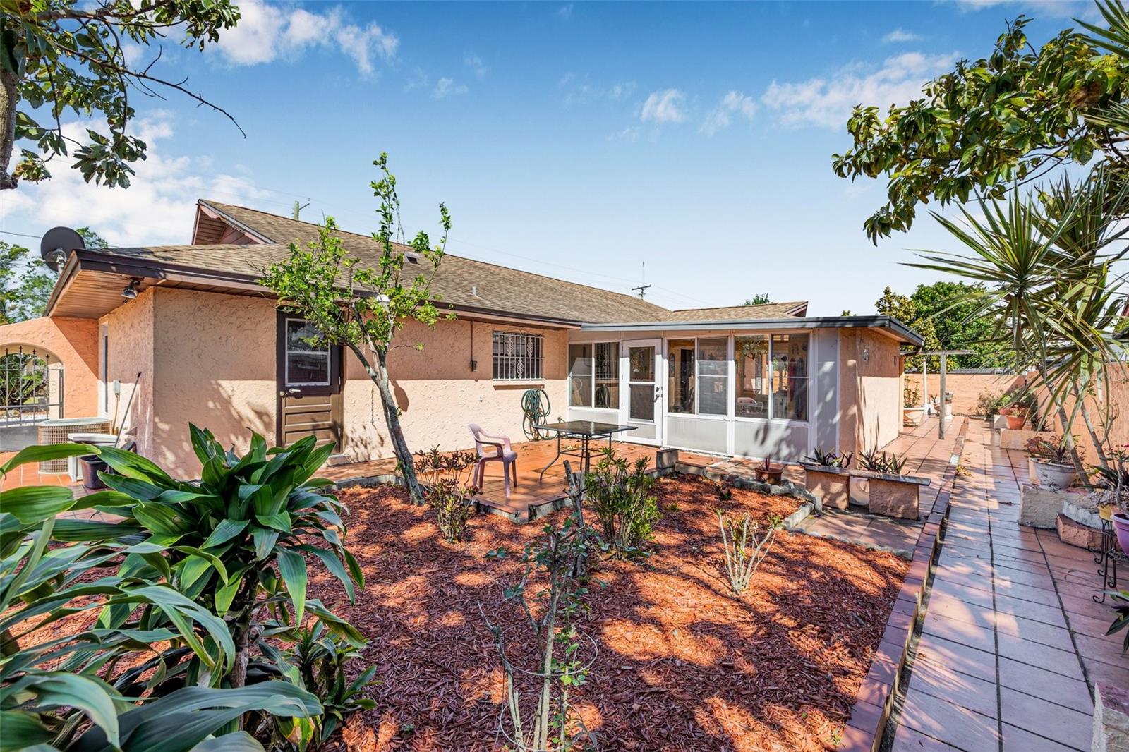 4701 KELLY RD, TAMPA, FL, 33615