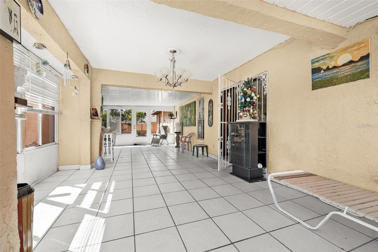 4701 KELLY RD, TAMPA, FL, 33615