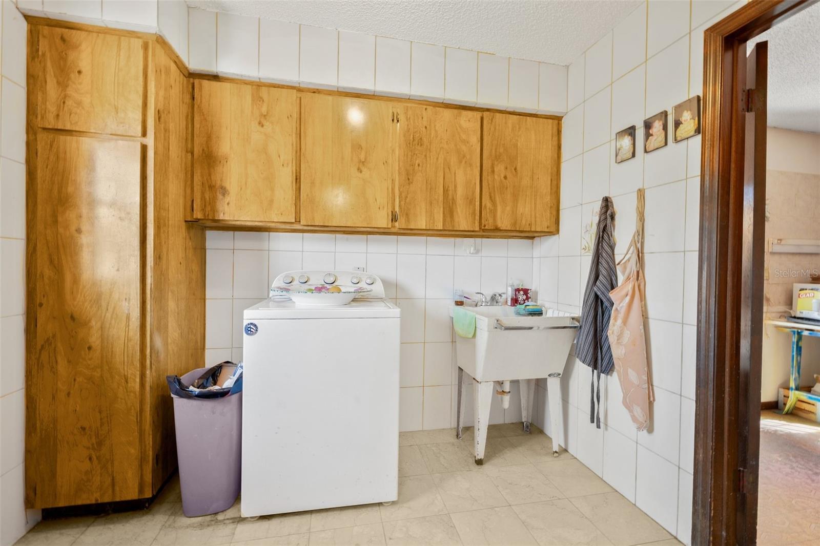 4701 KELLY RD, TAMPA, FL, 33615