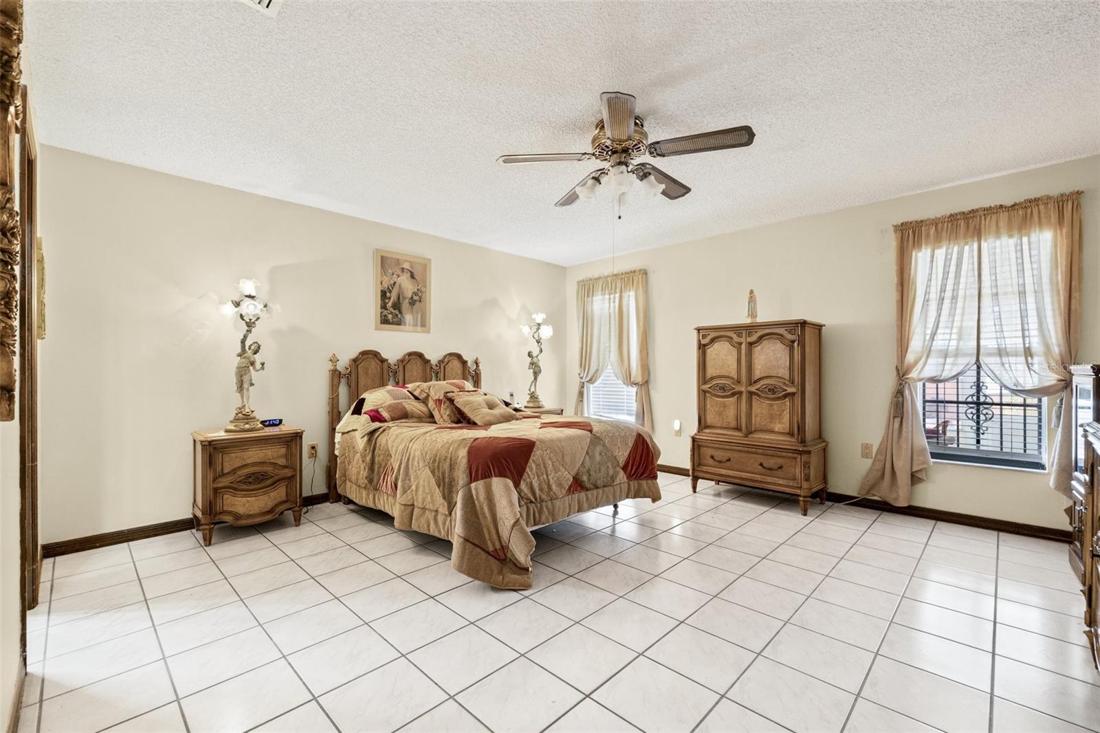 4701 KELLY RD, TAMPA, FL, 33615